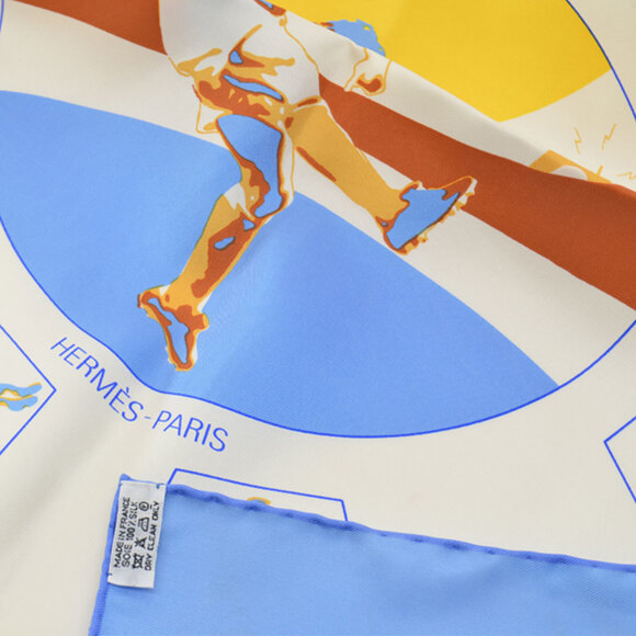HERMES White Silk Scarf - Picture 4 of 5